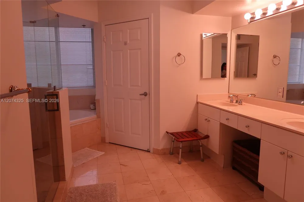 125 Jefferson Ave #115 Miami Beach, FL 33139