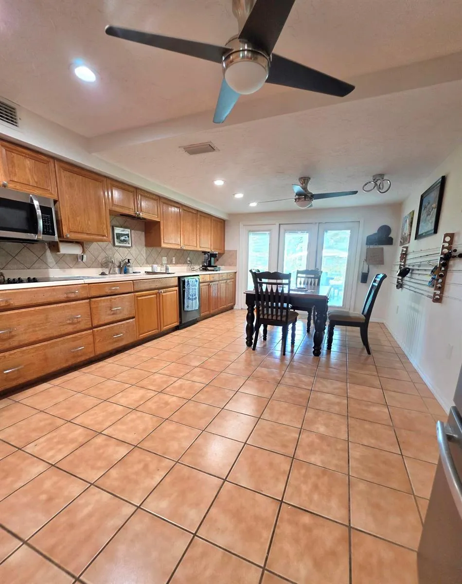 2922 SE 28TH STREET Okeechobee, FL 34974