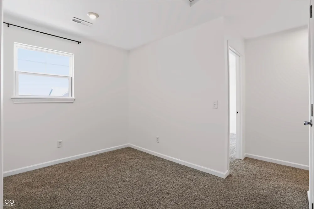 2014 Oak Leaf Way Shelbyville, IN 46176