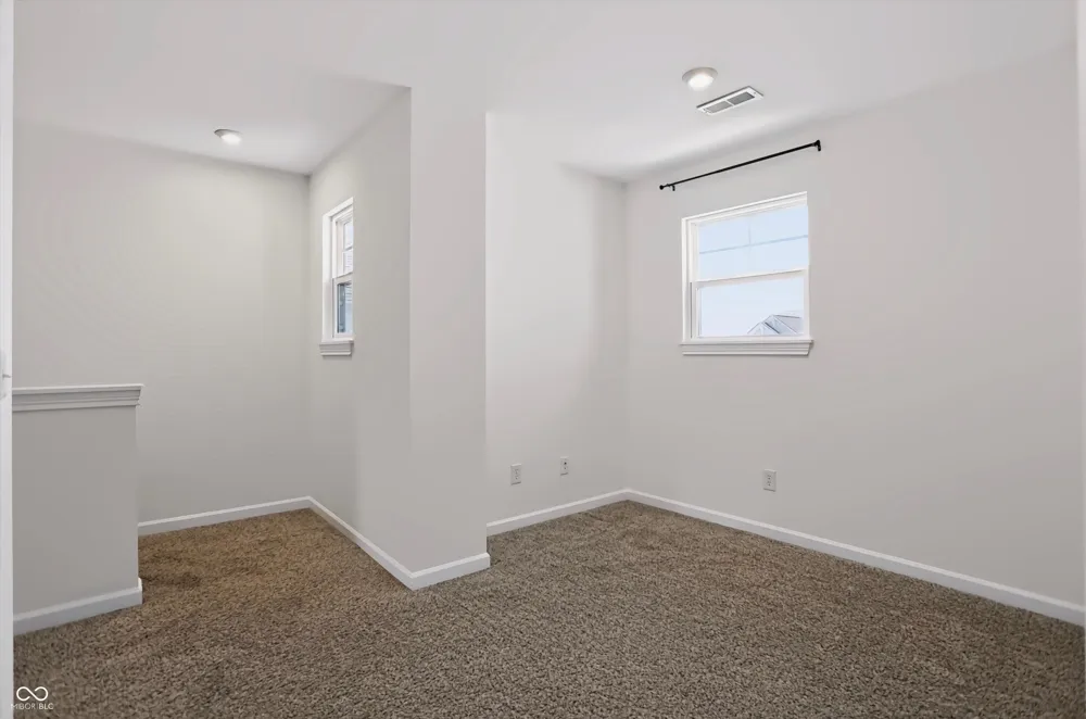 2014 Oak Leaf Way Shelbyville, IN 46176