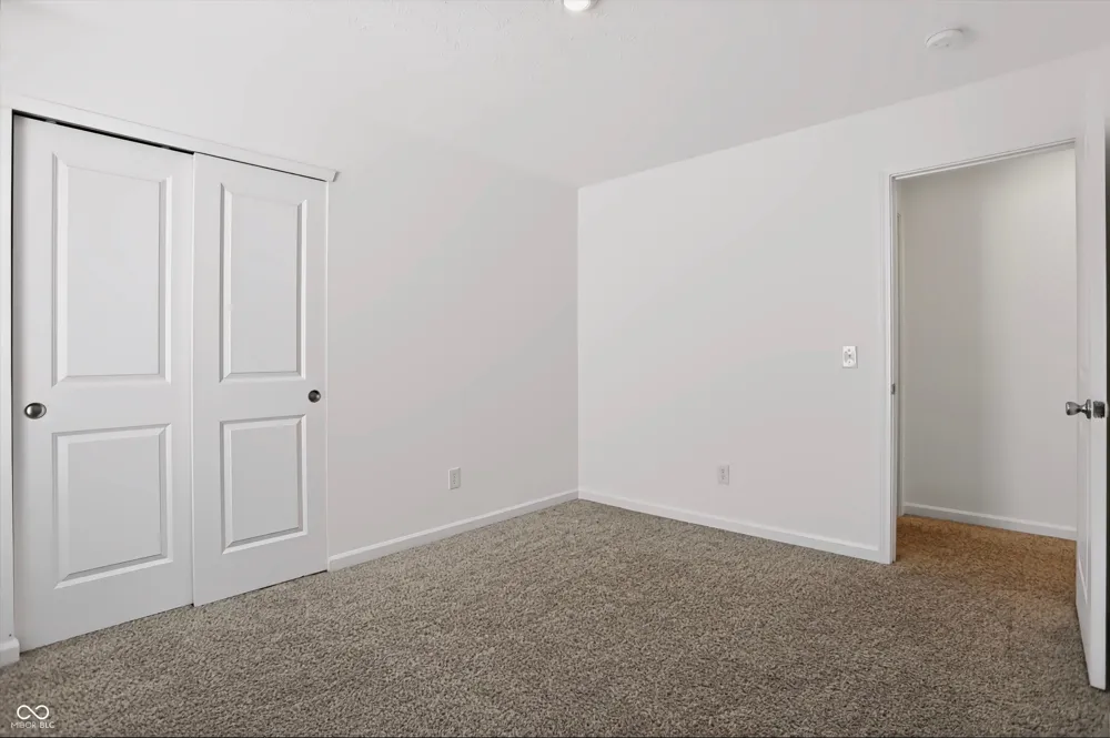 2014 Oak Leaf Way Shelbyville, IN 46176