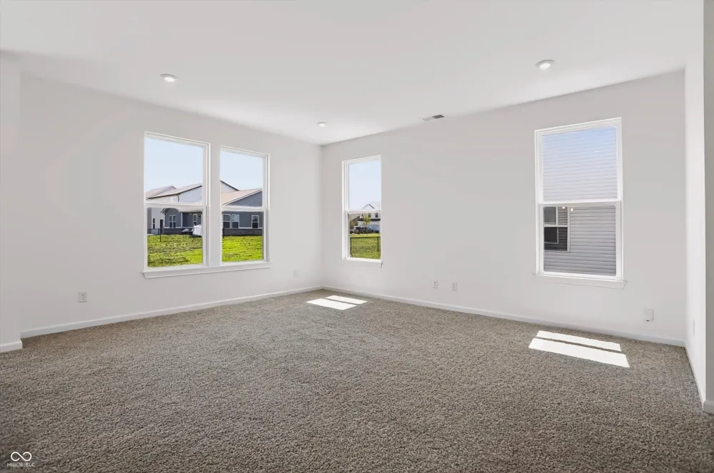 2014 Oak Leaf Way Shelbyville, IN 46176