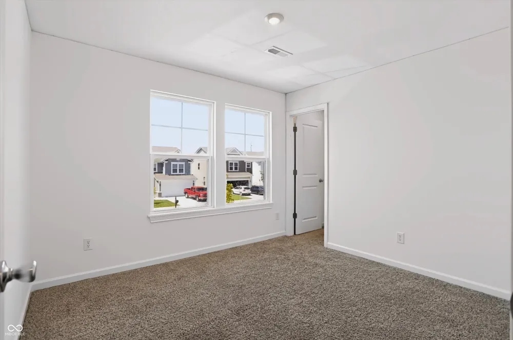 2014 Oak Leaf Way Shelbyville, IN 46176