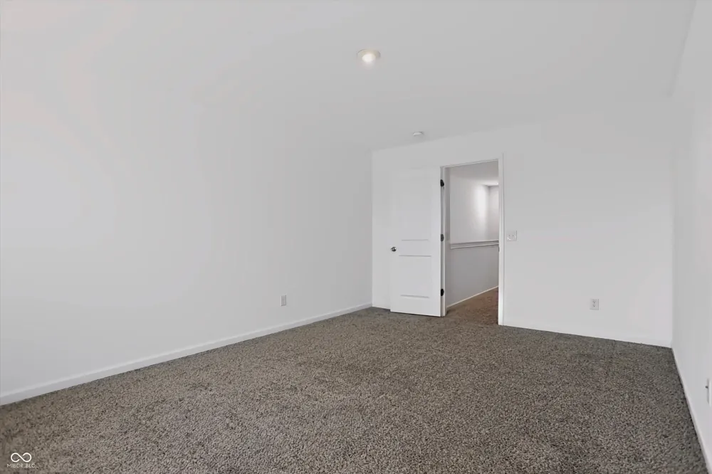 2014 Oak Leaf Way Shelbyville, IN 46176