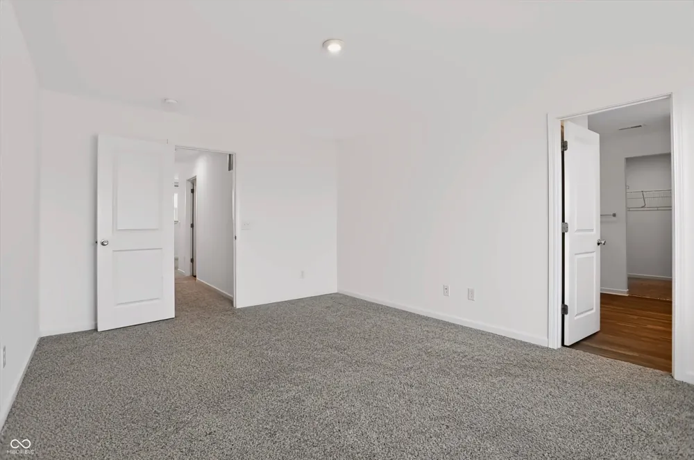 2014 Oak Leaf Way Shelbyville, IN 46176