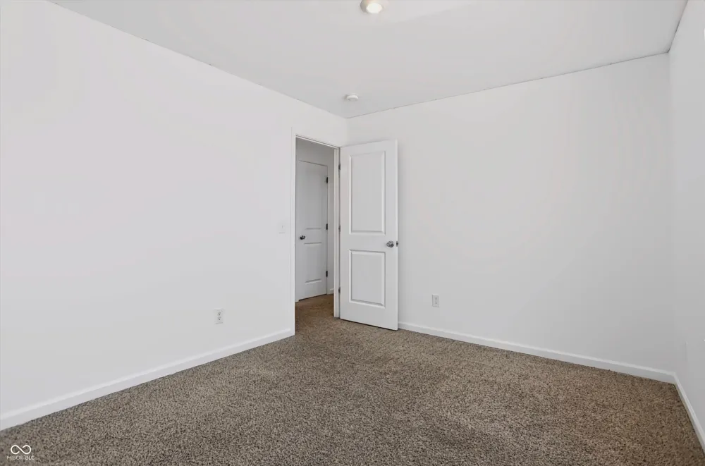 2014 Oak Leaf Way Shelbyville, IN 46176