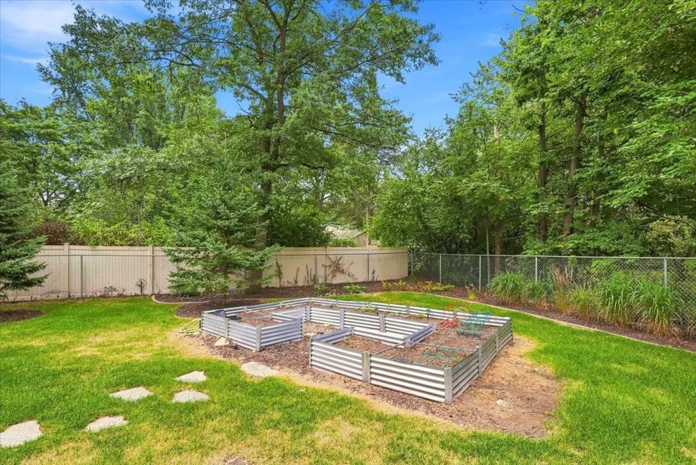 57 Quamwell Avenue S Lakeland, MN 55043
