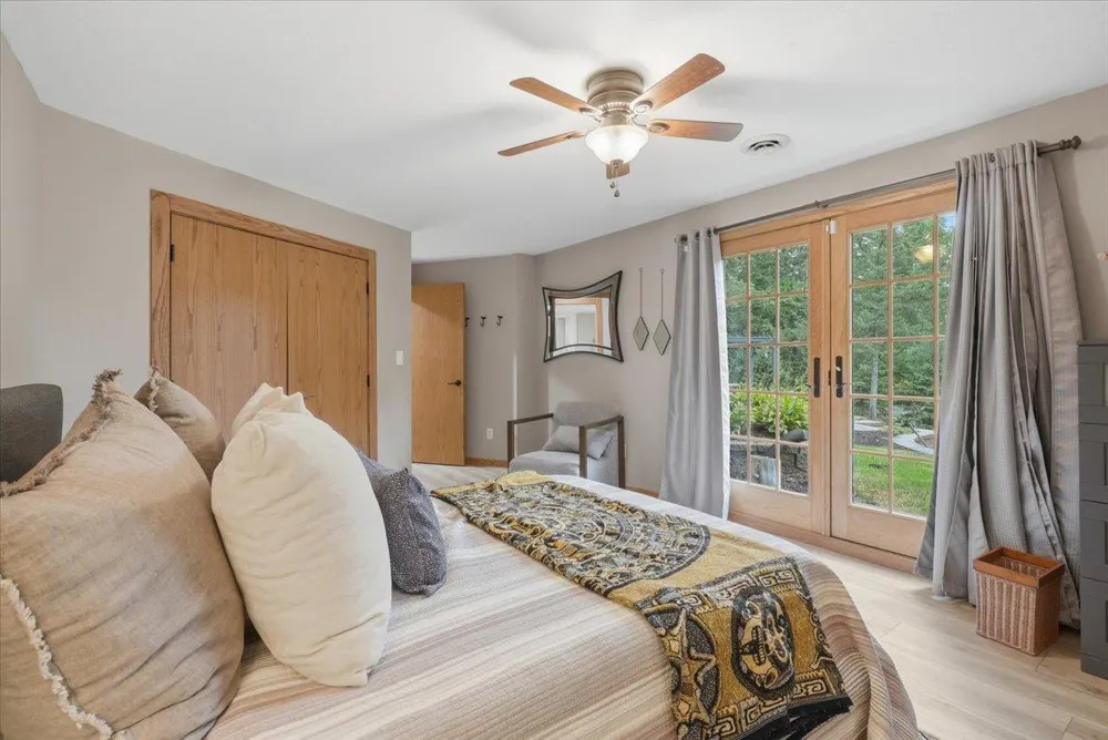 57 Quamwell Avenue S Lakeland, MN 55043
