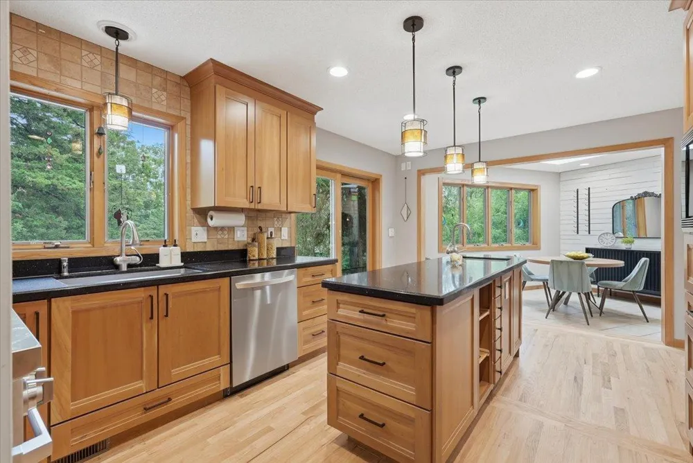 57 Quamwell Avenue S Lakeland, MN 55043