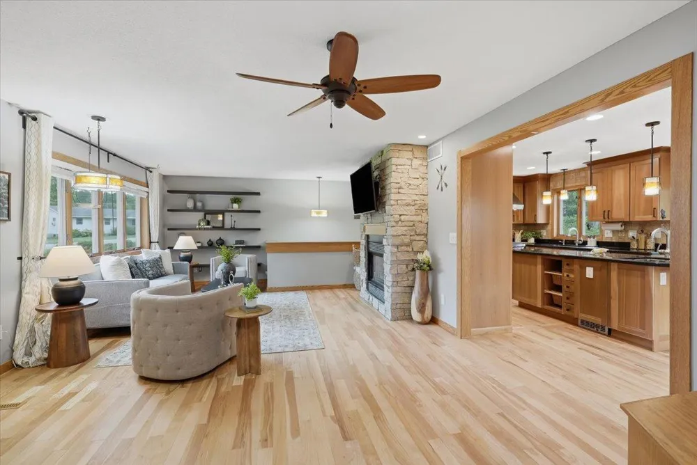 57 Quamwell Avenue S Lakeland, MN 55043