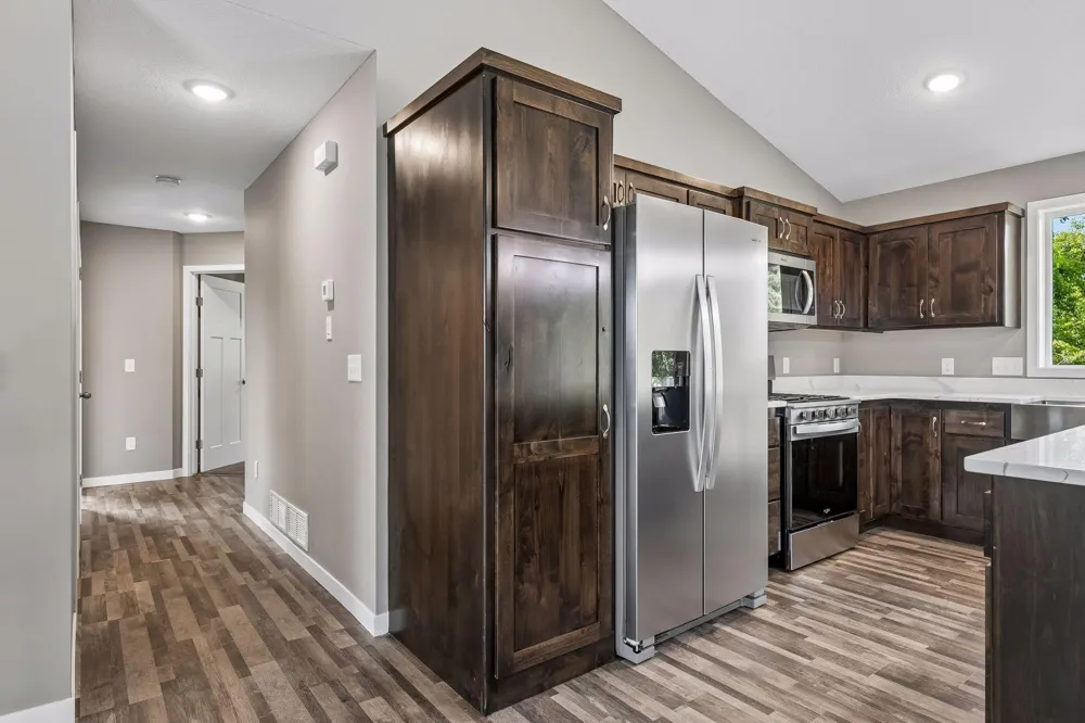 1063 Bellaire Boulevard NW Isanti, MN 55040