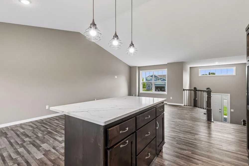 1063 Bellaire Boulevard NW Isanti, MN 55040