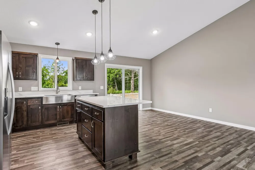 1063 Bellaire Boulevard NW Isanti, MN 55040