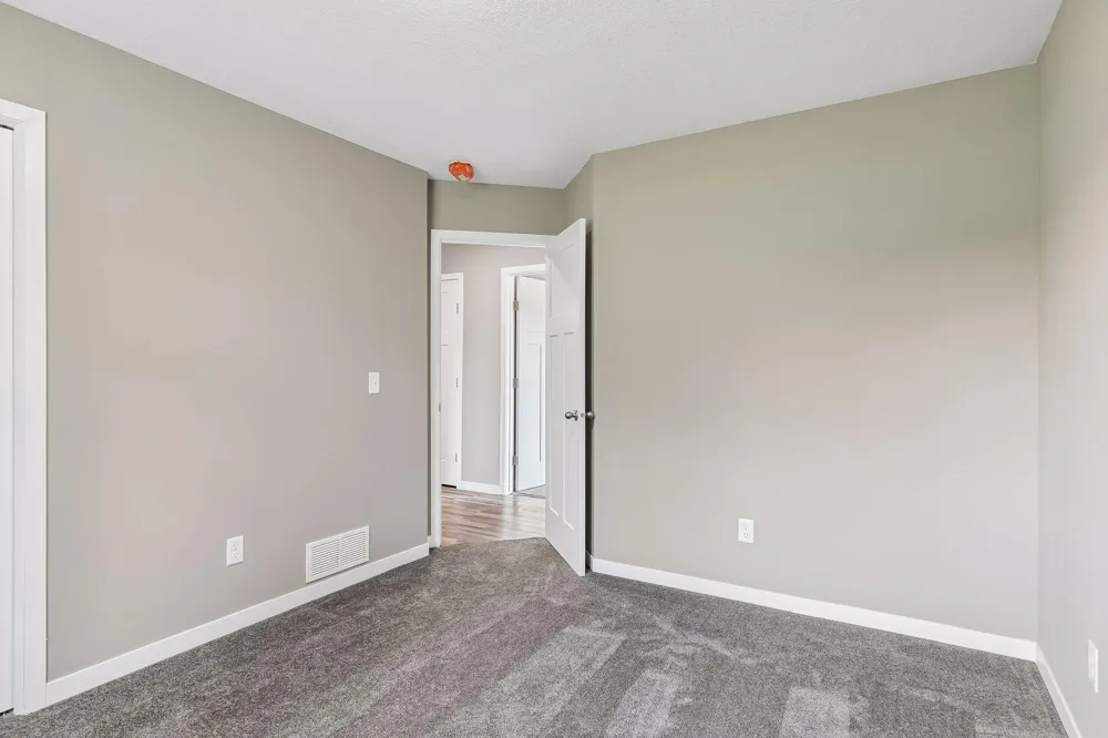1063 Bellaire Boulevard NW Isanti, MN 55040