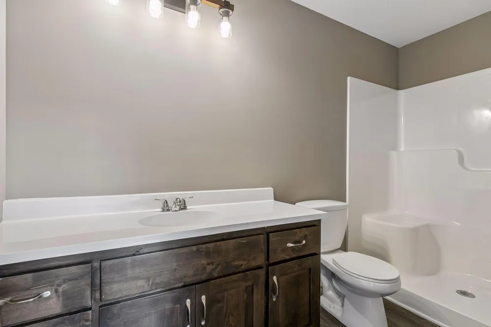 1063 Bellaire Boulevard NW Isanti, MN 55040