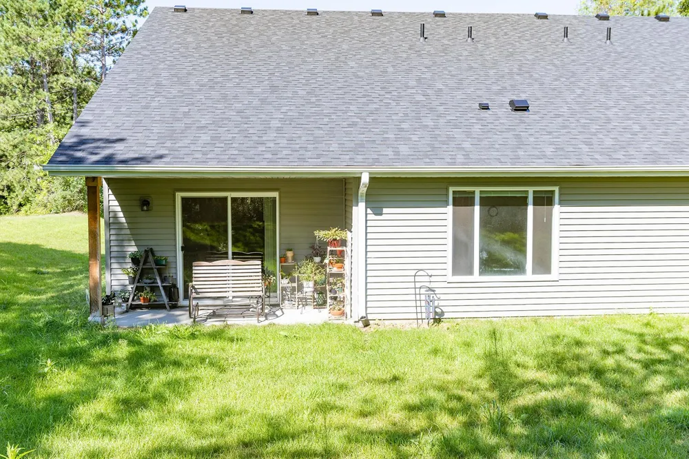 39209 Grand Avenue North Branch, MN 55056