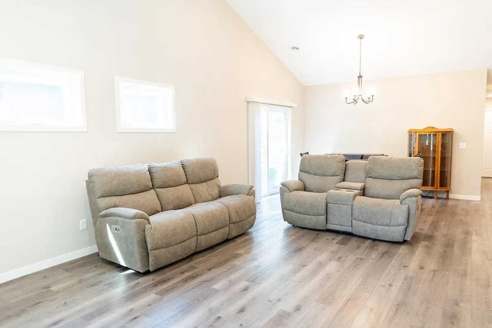 39209 Grand Avenue North Branch, MN 55056