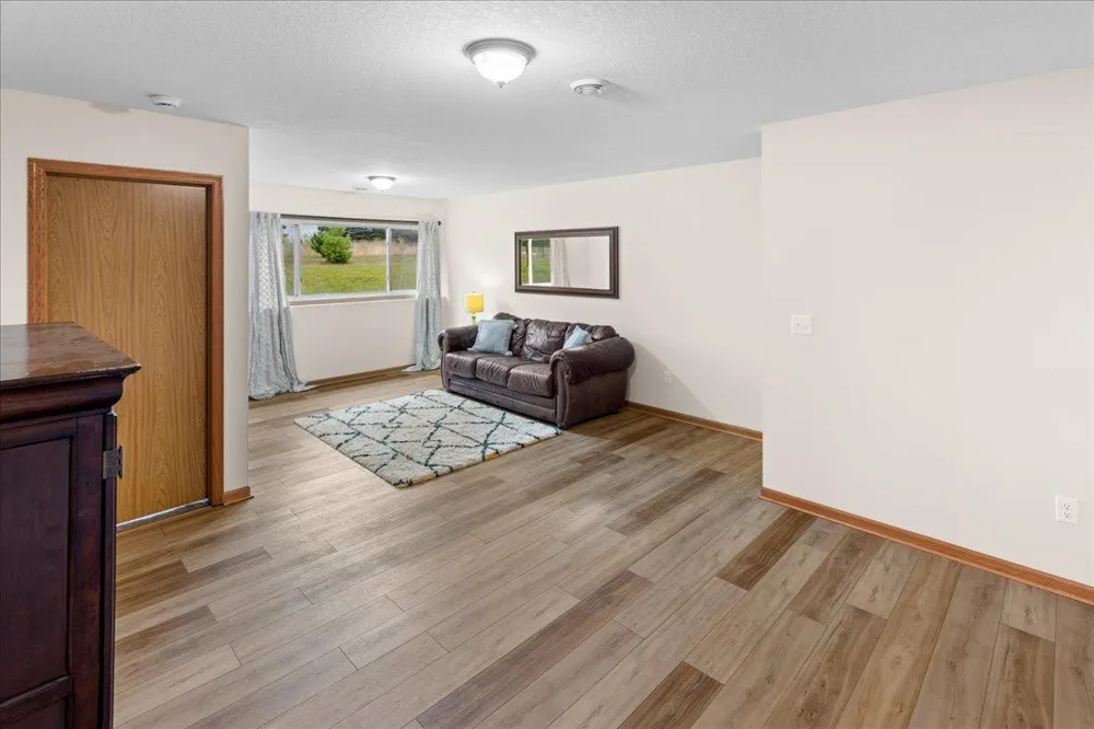 38260 Explorer Circle North Branch, MN 55056