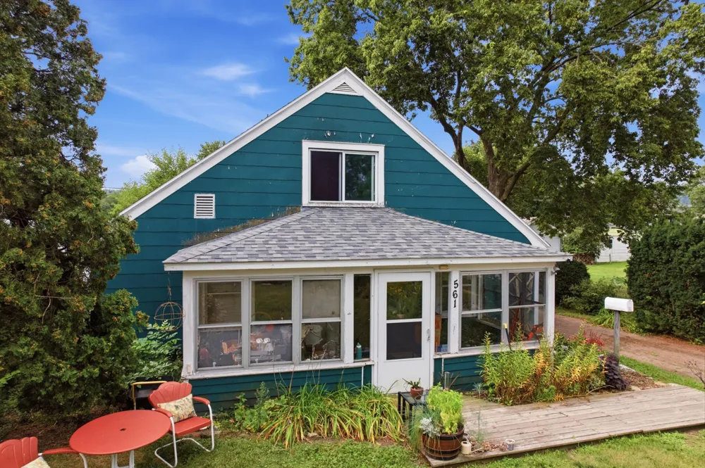 561 E Belleview Street Winona, MN 55987