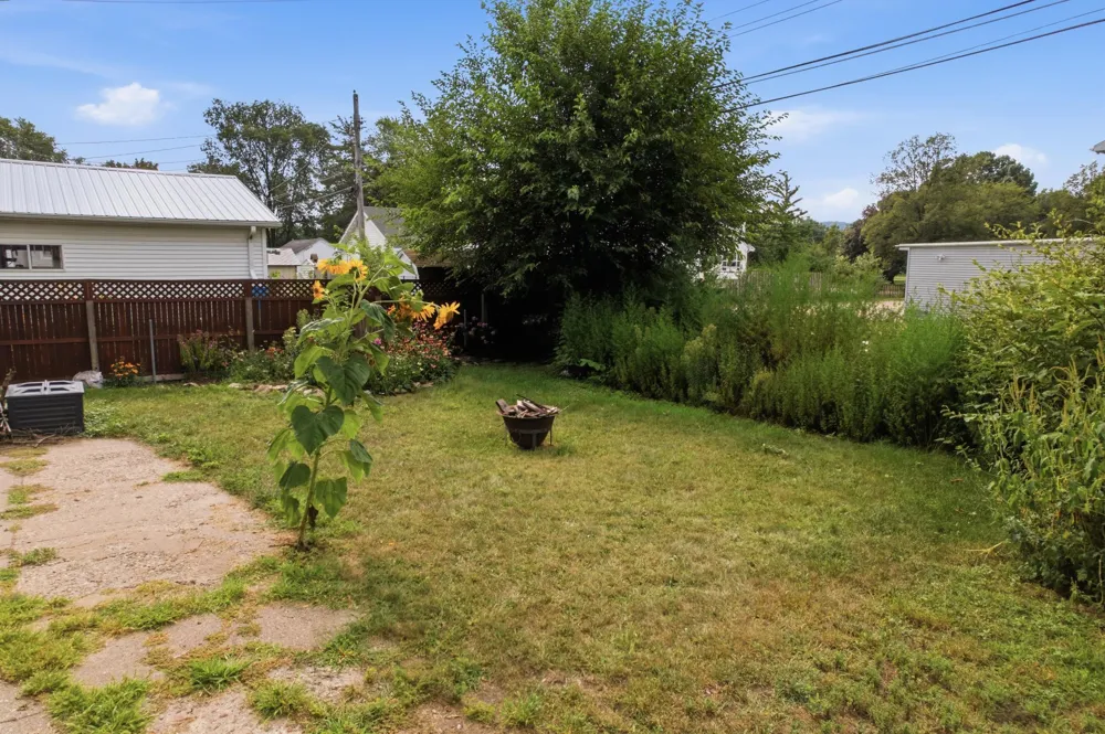 561 E Belleview Street Winona, MN 55987