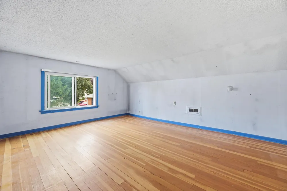 561 E Belleview Street Winona, MN 55987