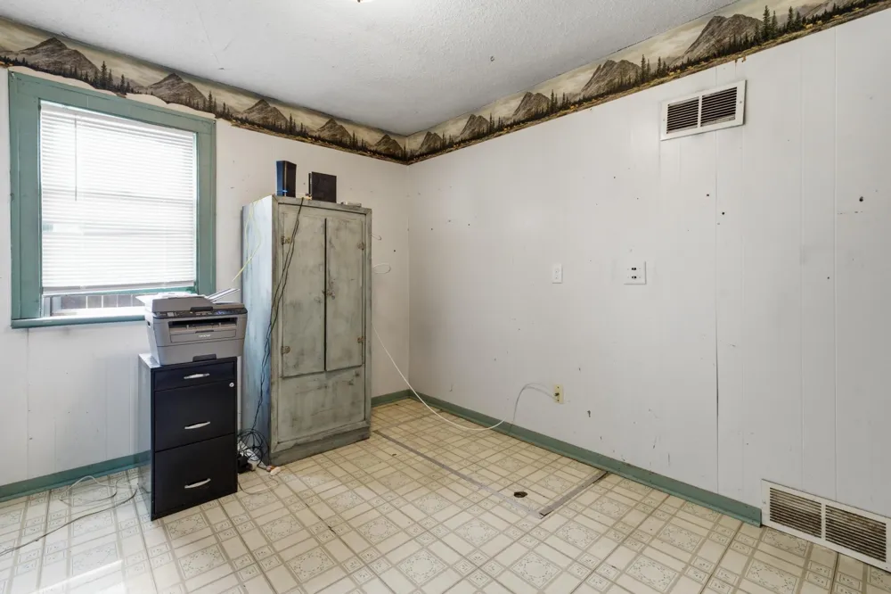561 E Belleview Street Winona, MN 55987