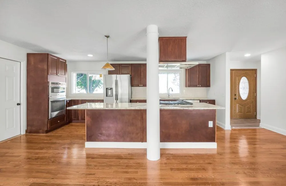 2958 Vanderbie Street Little Canada, MN 55117