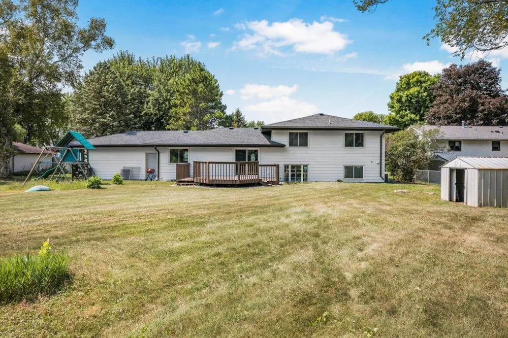 2958 Vanderbie Street Little Canada, MN 55117
