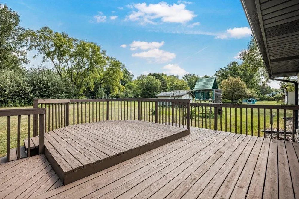 2958 Vanderbie Street Little Canada, MN 55117