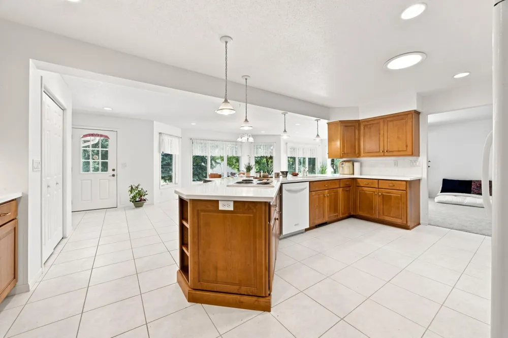 3206 Rivershore Drive S Moorhead, MN 56560