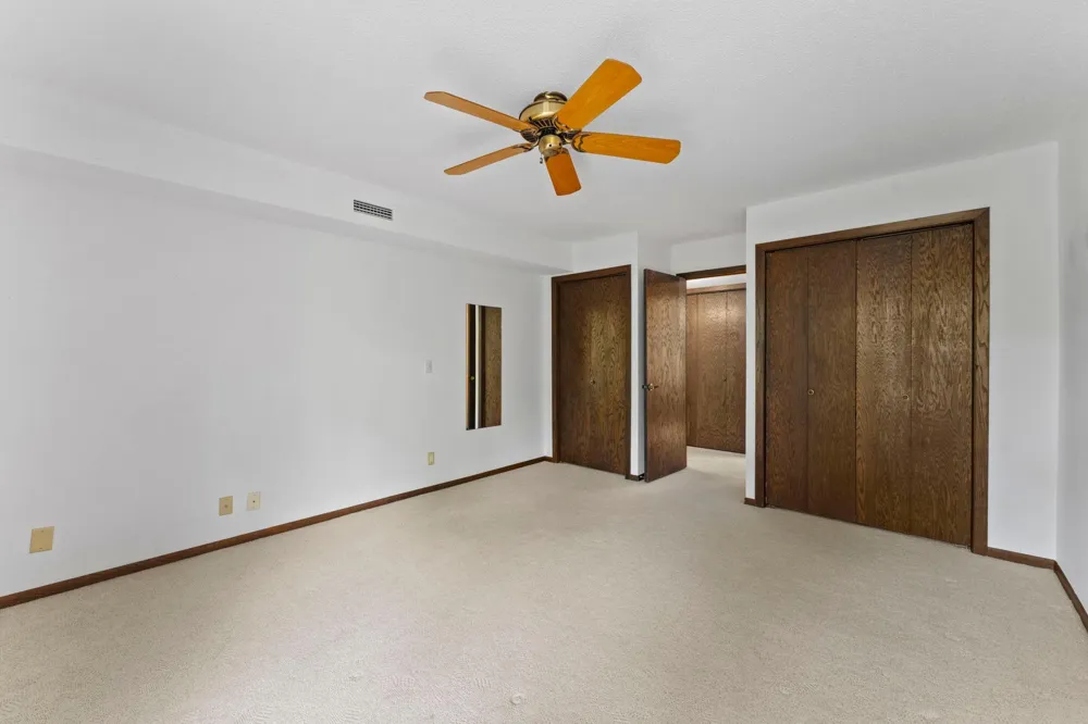 8549 Irwin Road #126 Bloomington, MN 55437