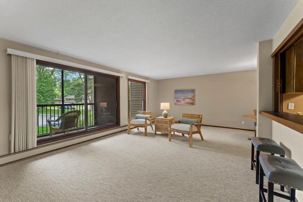 8549 Irwin Road #126 Bloomington, MN 55437