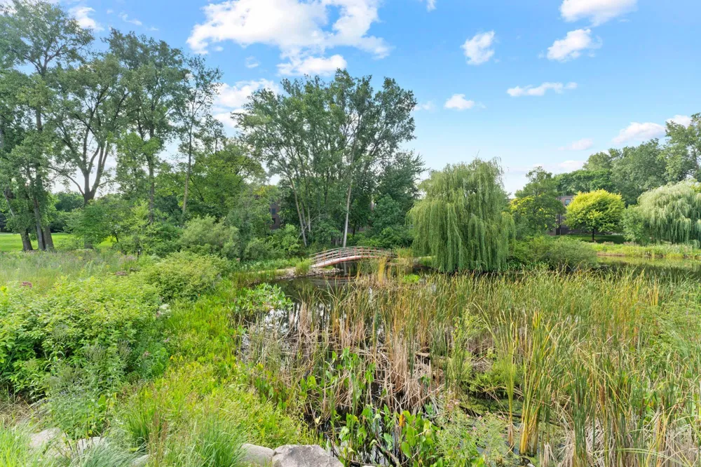 8549 Irwin Road #126 Bloomington, MN 55437