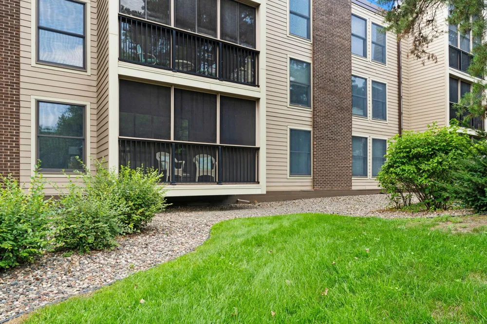 8549 Irwin Road #126 Bloomington, MN 55437
