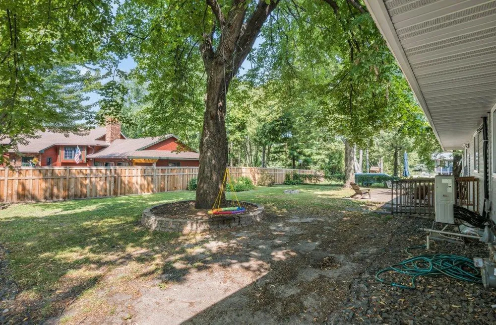 727 Tanglewood Drive Shoreview, MN 55126