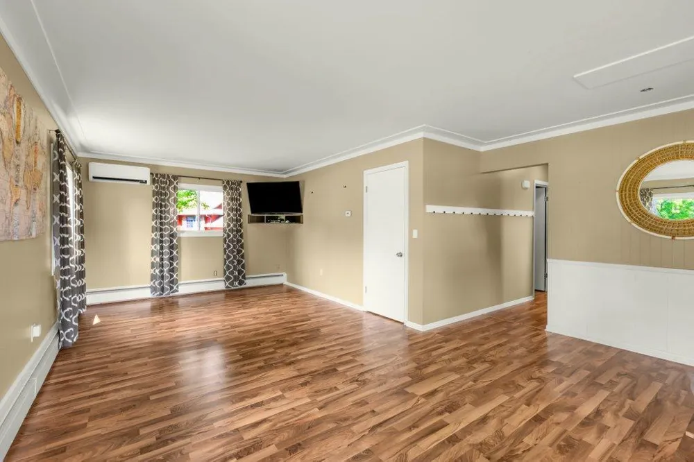 727 Tanglewood Drive Shoreview, MN 55126