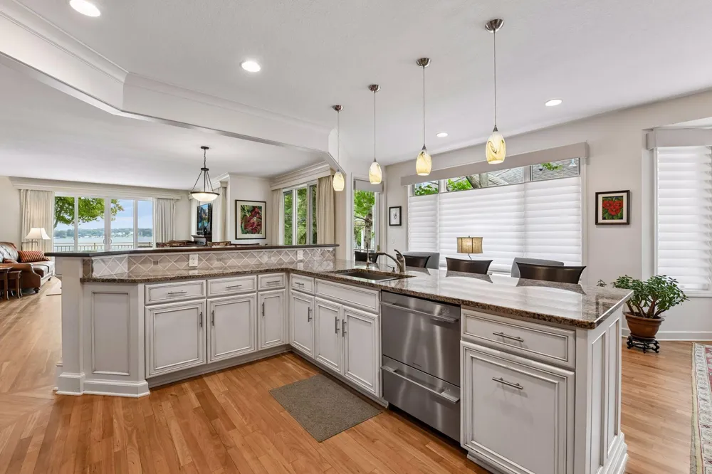 2928 Pelican Point Circle Mound, MN 55364