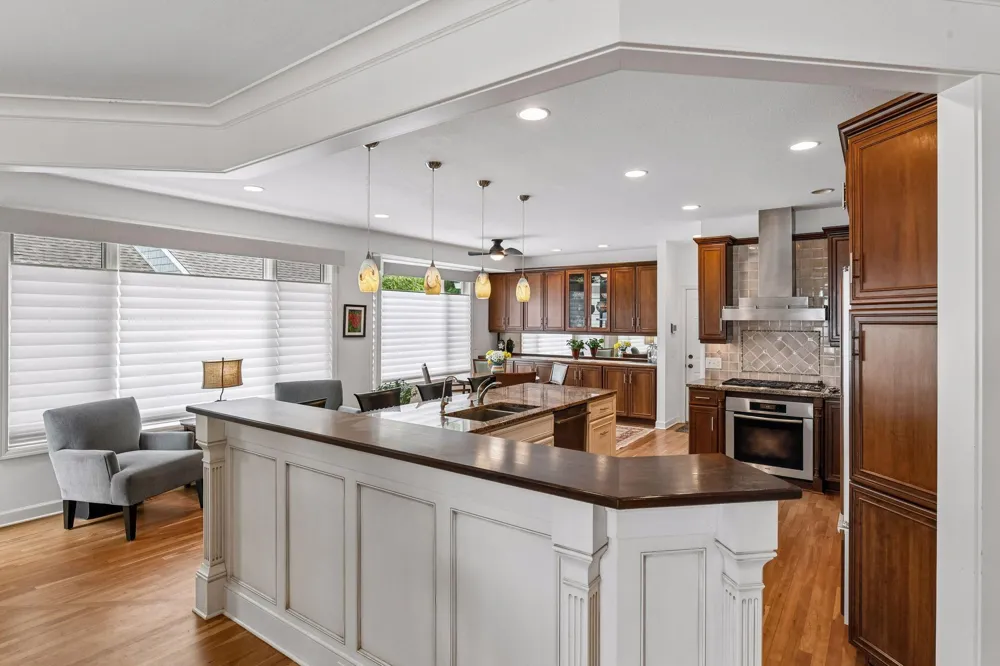 2928 Pelican Point Circle Mound, MN 55364