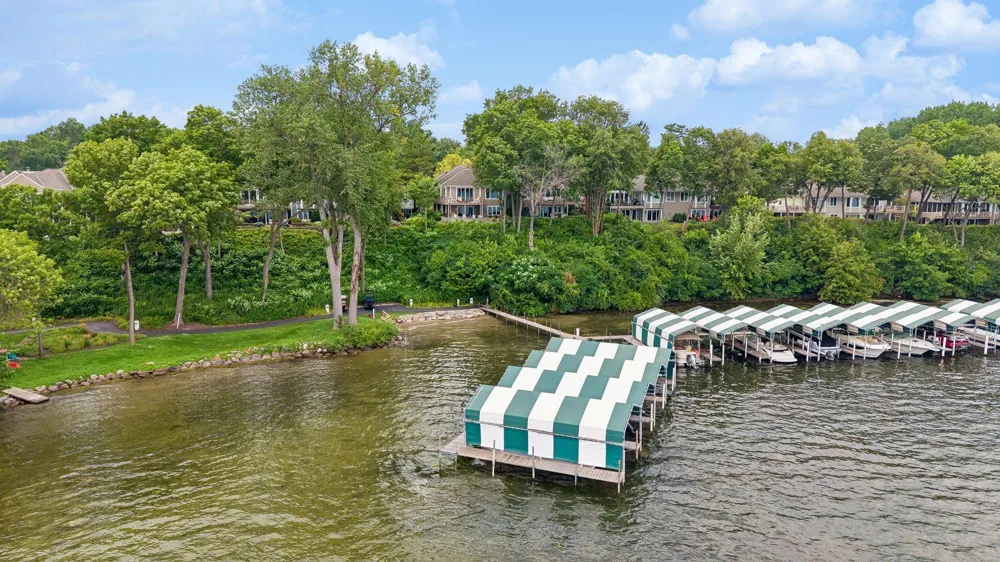2928 Pelican Point Circle Mound, MN 55364
