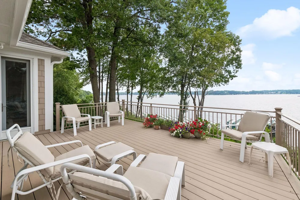 2928 Pelican Point Circle Mound, MN 55364