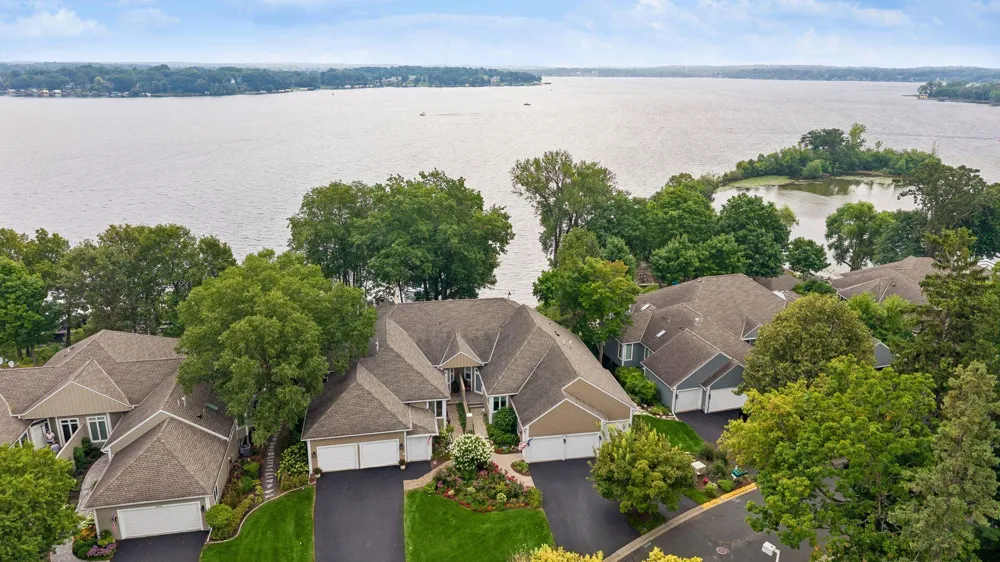2928 Pelican Point Circle Mound, MN 55364