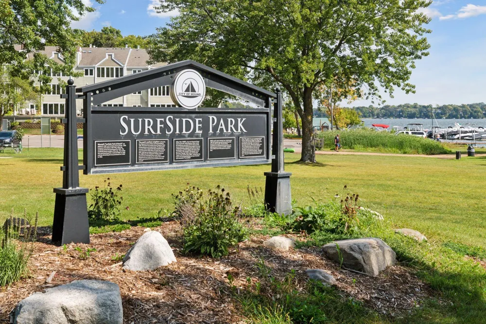 2928 Pelican Point Circle Mound, MN 55364