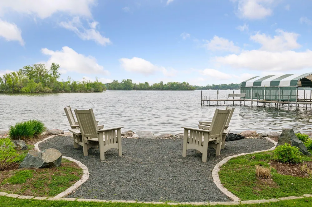 2928 Pelican Point Circle Mound, MN 55364