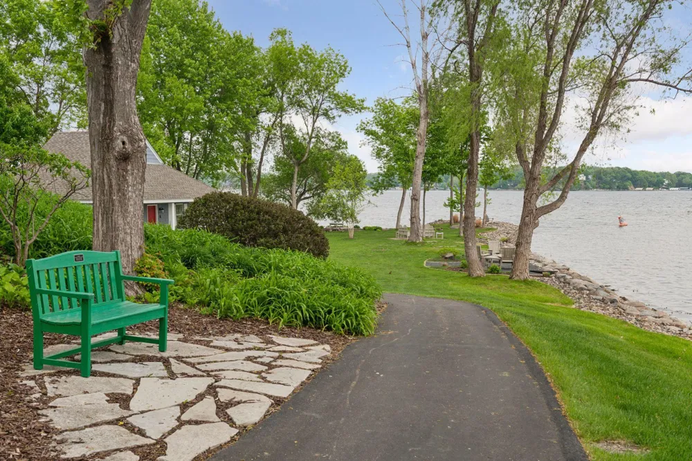 2928 Pelican Point Circle Mound, MN 55364