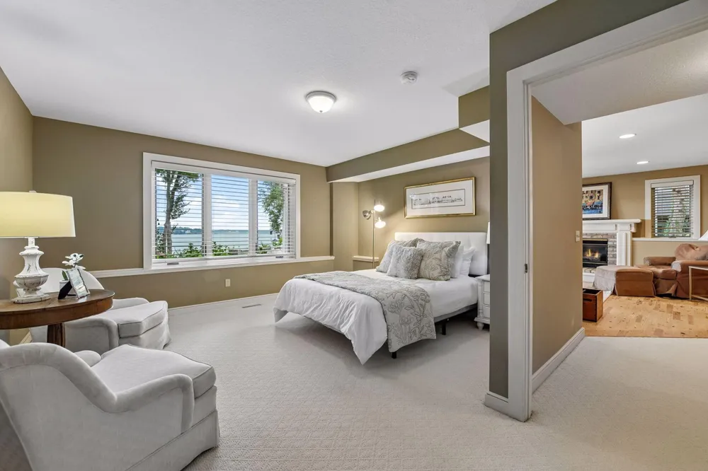 2928 Pelican Point Circle Mound, MN 55364