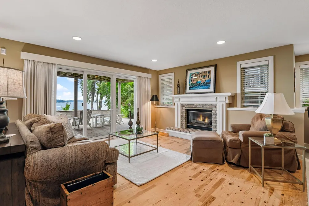 2928 Pelican Point Circle Mound, MN 55364