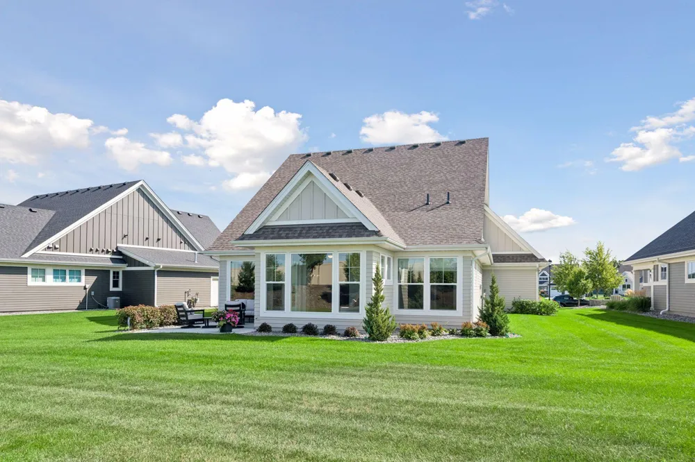 6280 Bluebell Lane Victoria, MN 55318