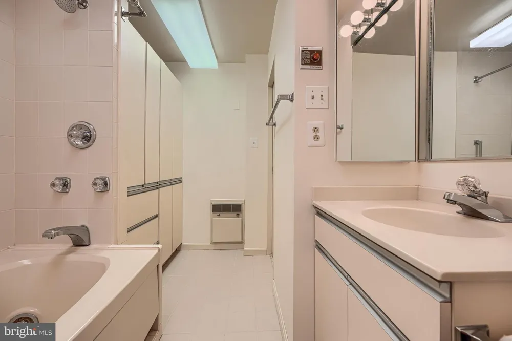 28 ALLEGHENY AVENUE #2702 Towson, MD 21204