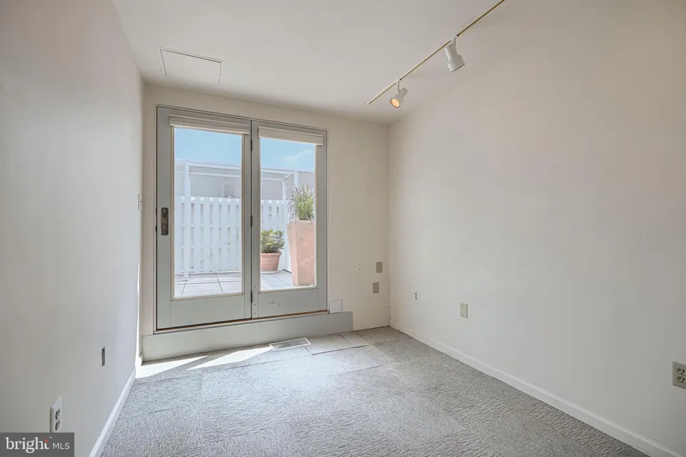 28 ALLEGHENY AVENUE #2702 Towson, MD 21204