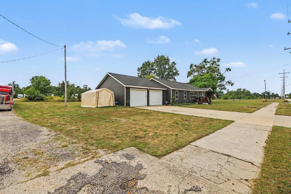 321 Wright Street Cadillac, MI 49601